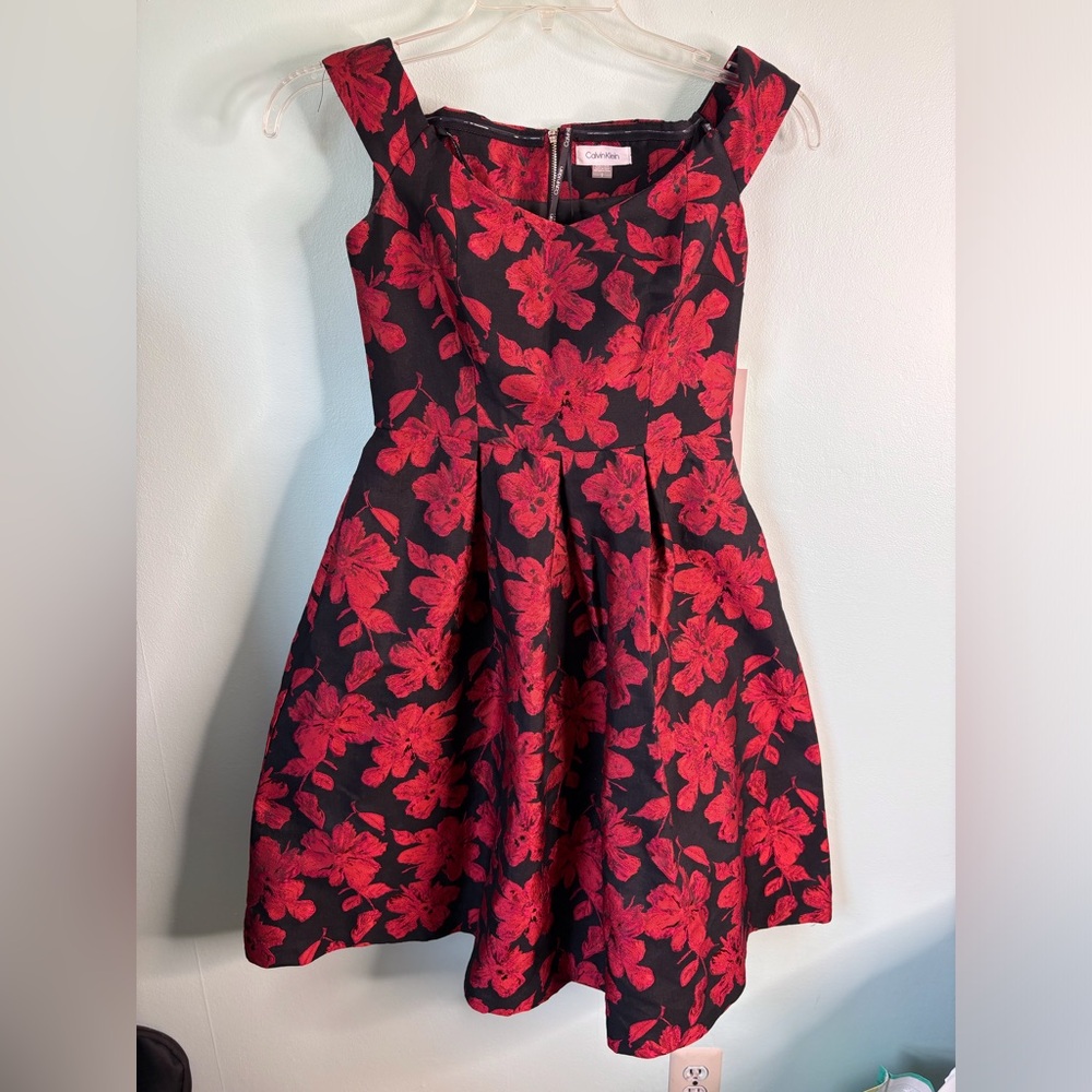 ❤️🖤 Calvin Klein Red & Black Off-Shoulder Dress – NWT, Size 2 🖤❤️